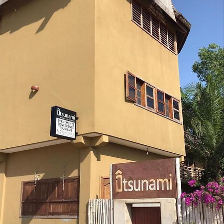Hotel Otsunami Lomé Zewnętrze zdjęcie