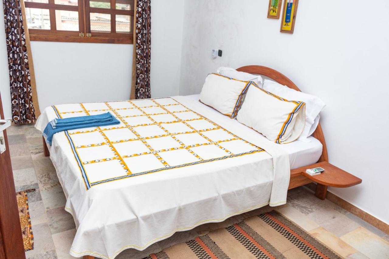 Hotel Otsunami Lomé Zewnętrze zdjęcie