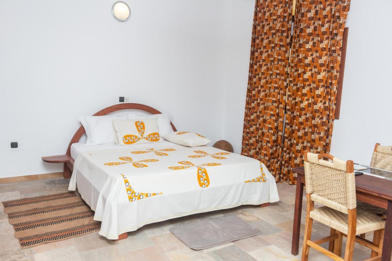 Hotel Otsunami Lomé Zewnętrze zdjęcie
