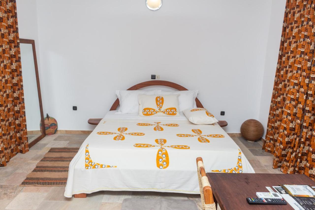 Hotel Otsunami Lomé Zewnętrze zdjęcie
